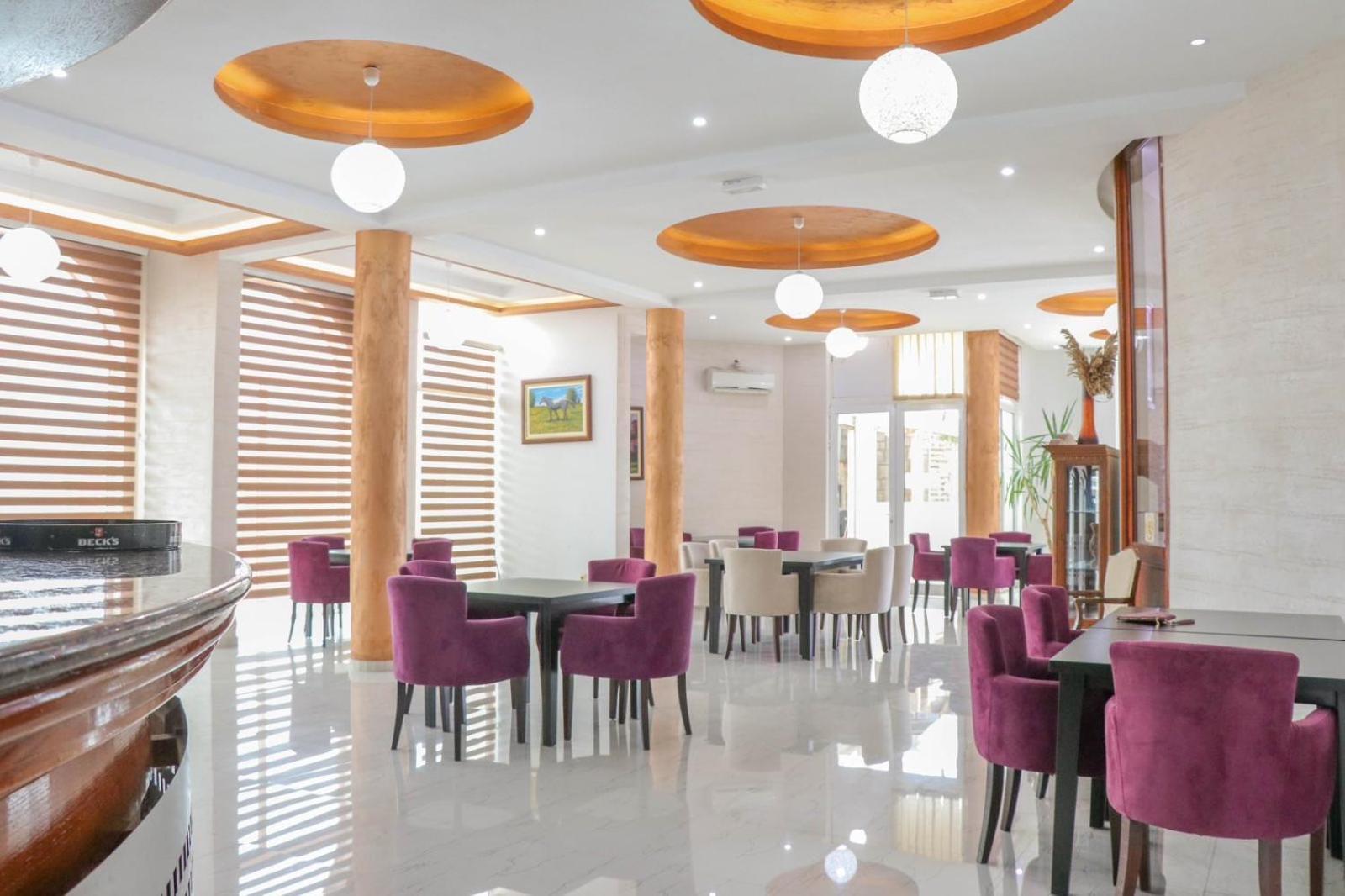 Imperial Hotel Ulcinj Exterior photo